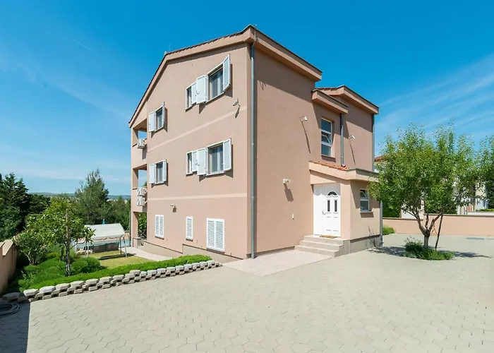 Matas-2 By Interhome Apartamento Rovanjska