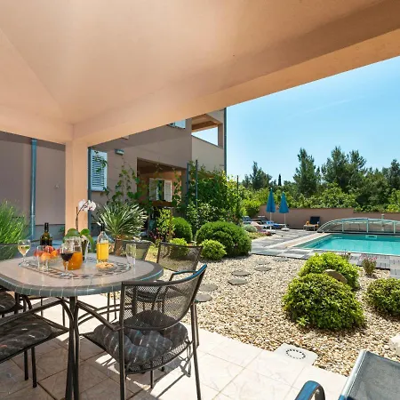Matas - Srd316 By Interhome Apartment *