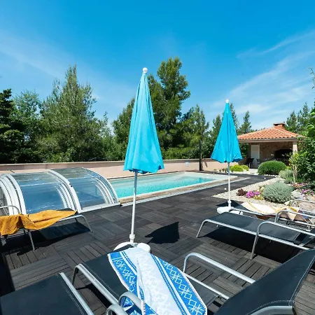 Matas-2 By Interhome Rovanjska