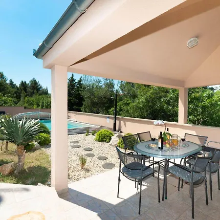 Matas-2 By Interhome