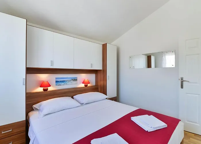 Apartamento Matas-2 By Interhome Rovanjska